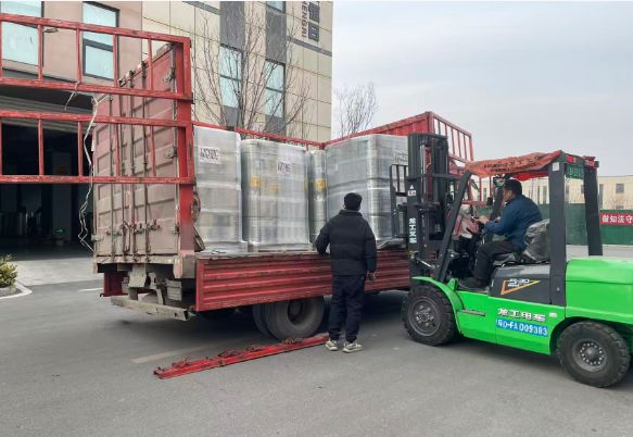 La Dekoracia Filmo de Estonta Koloro Ŝarĝos ĝustatempe